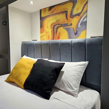 Faronita - Luxury Apt In The Heart Of Calamata Exterior foto