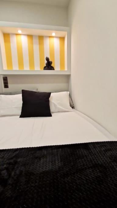 Faronita - Luxury Apt In The Heart Of Calamata Exterior foto
